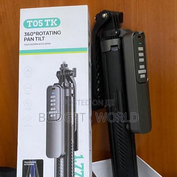 T05 360° Rotating Vlogging Selfie Stick Tripod - main view