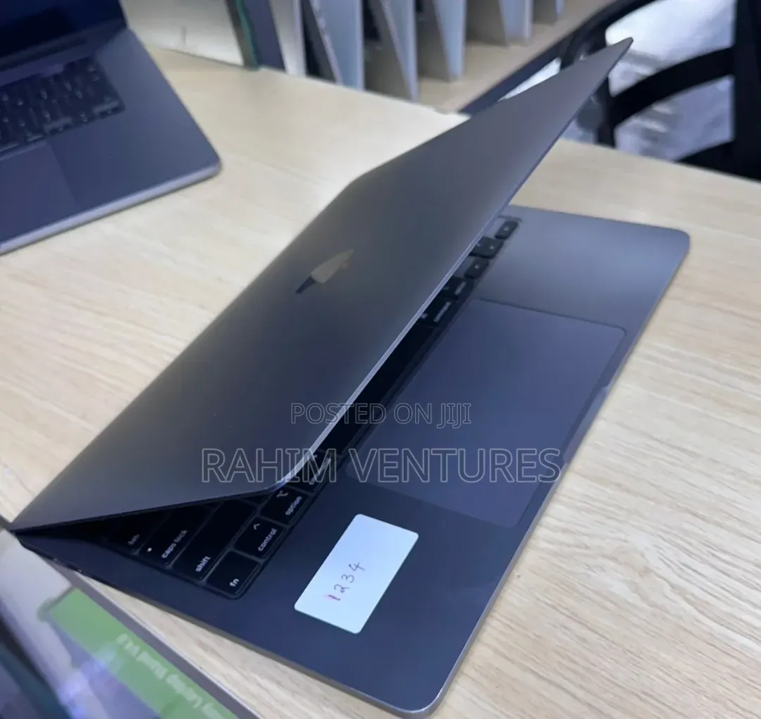 Laptop Apple MacBook Pro 2020 16GB Intel Core i5 SSD 512GB