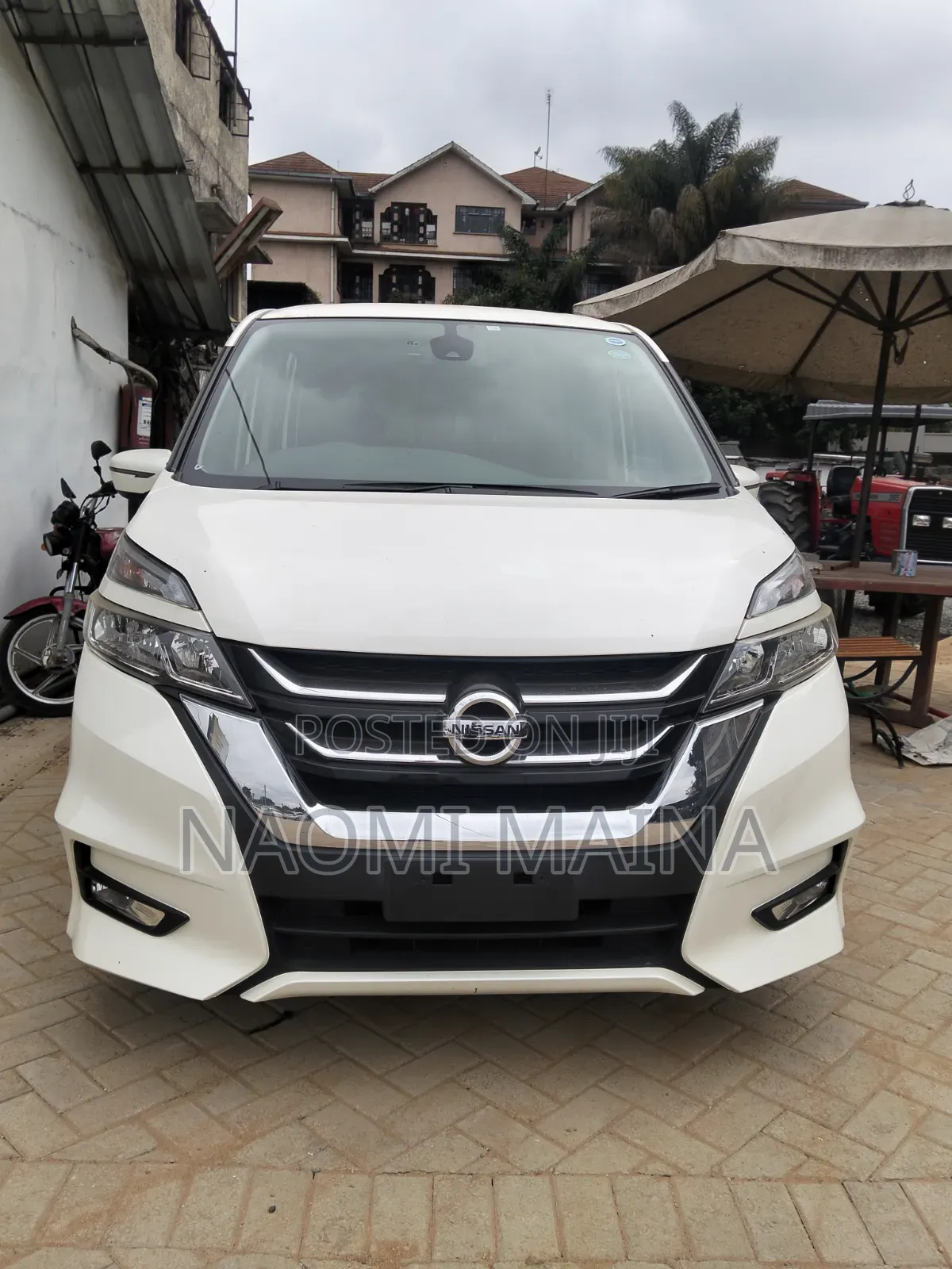 Nissan Serena 2018 White