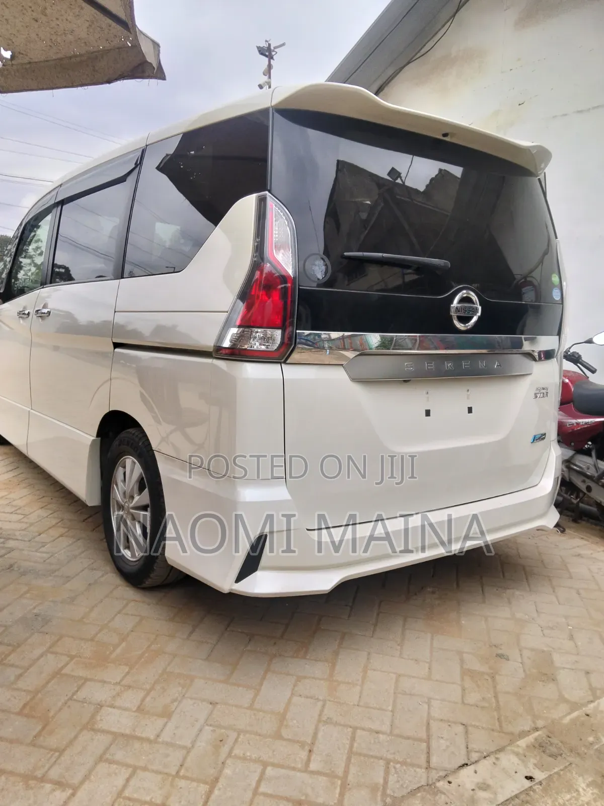 Nissan Serena 2018 White