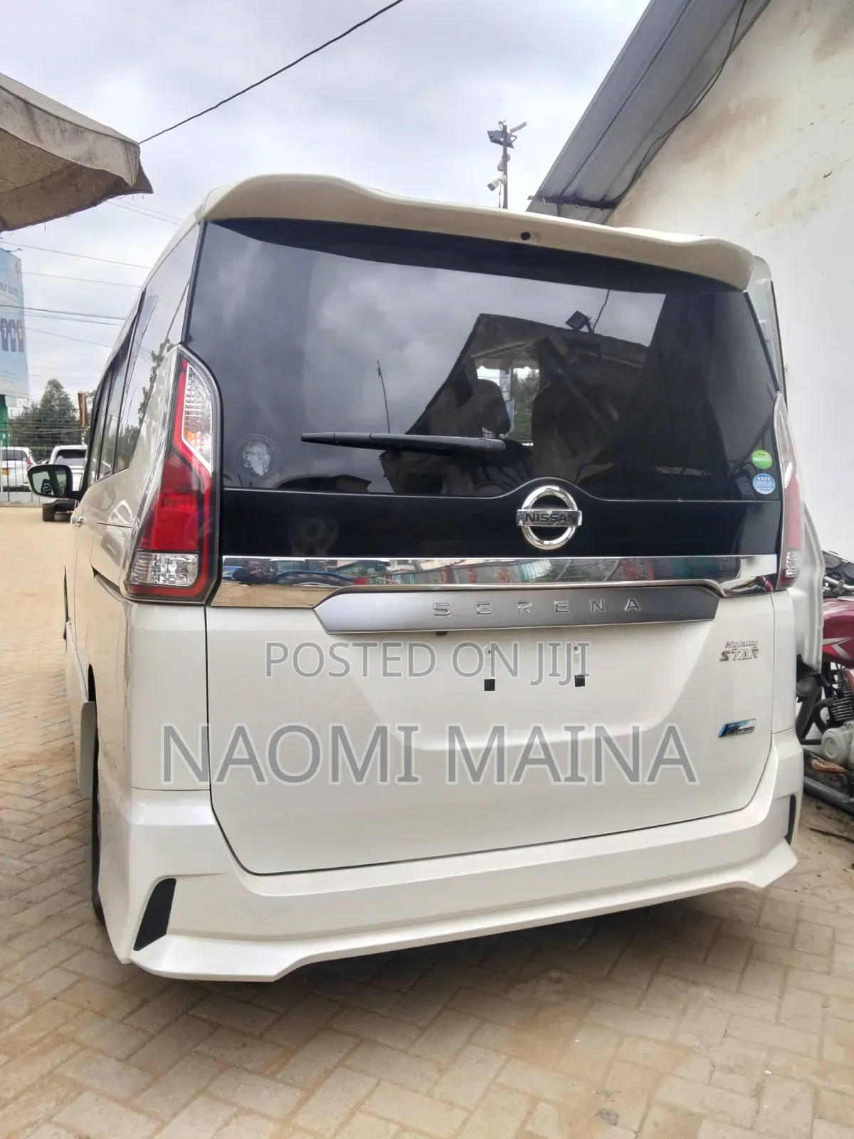Nissan Serena 2018 White