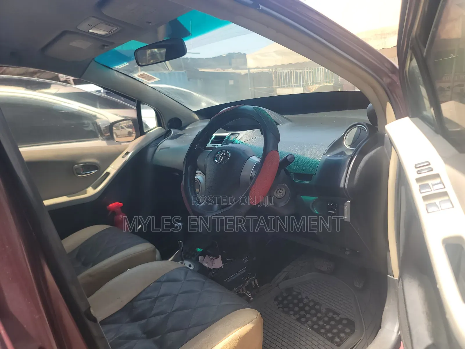 Toyota Vitz 1.3 FWD 5dr 2007 Maroon