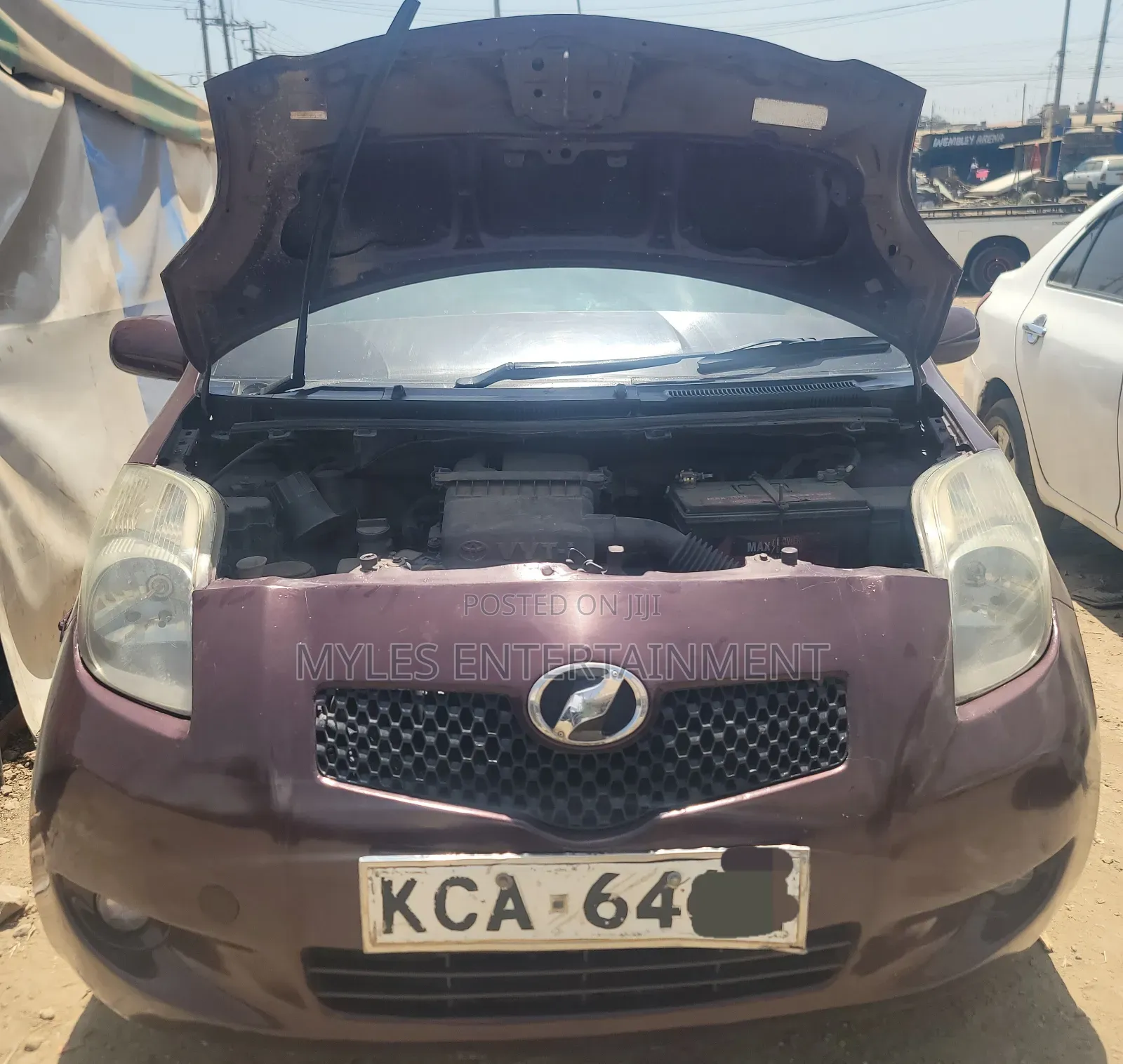 Toyota Vitz 1.3 FWD 5dr 2007 Maroon
