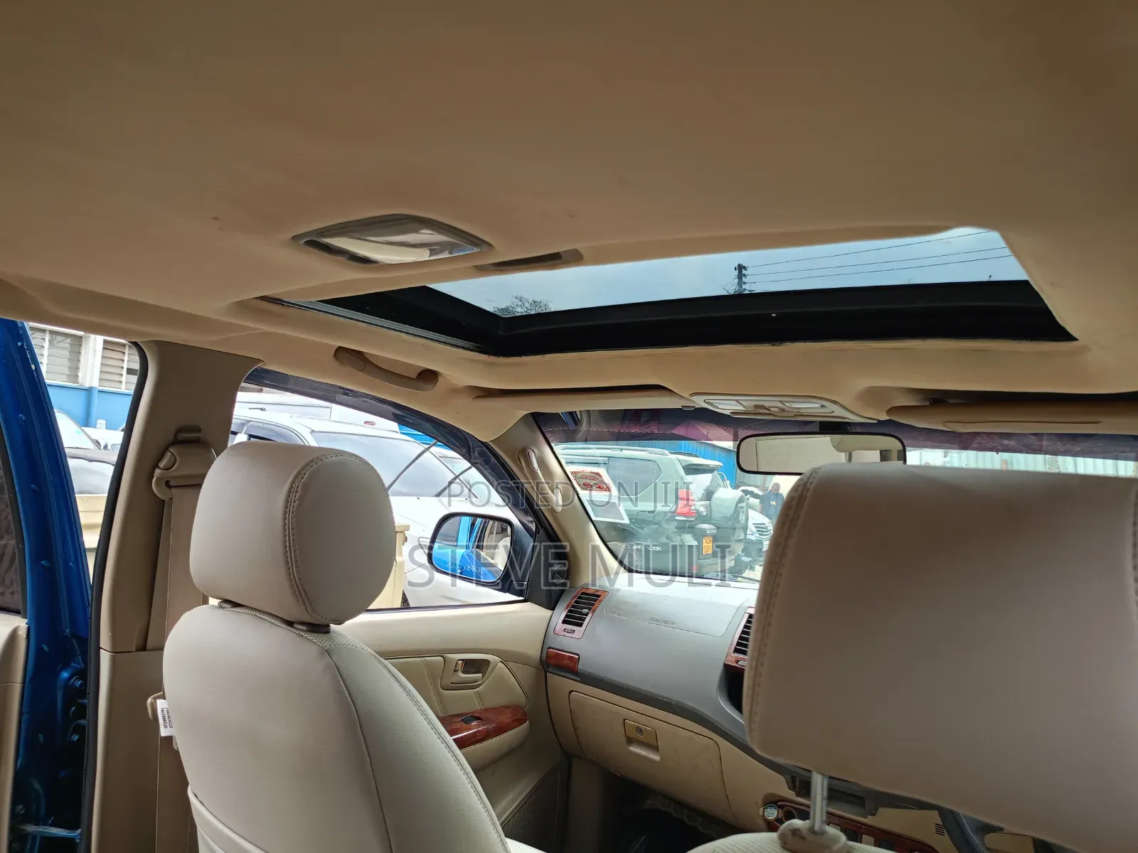 Toyota Hilux 2011 Blue