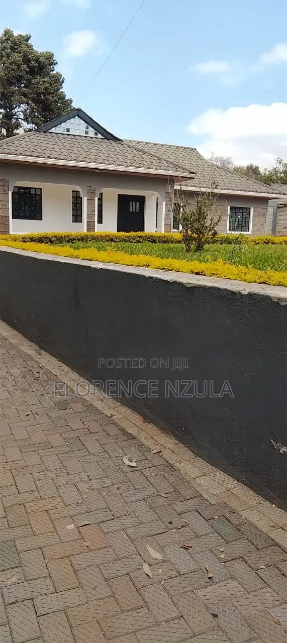 3bdrm Bungalow in Muteero Rd, Karen C for rent