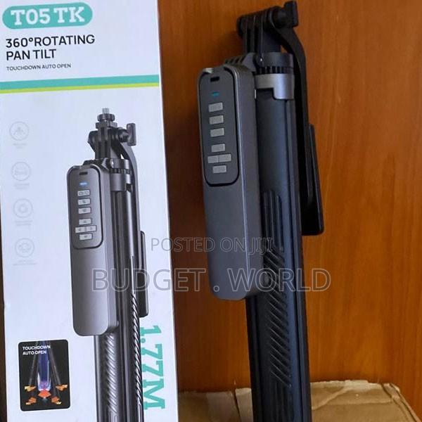 T05 Adjustable 360° Smartphone Selfie Tripod Stand - thumbnail 2