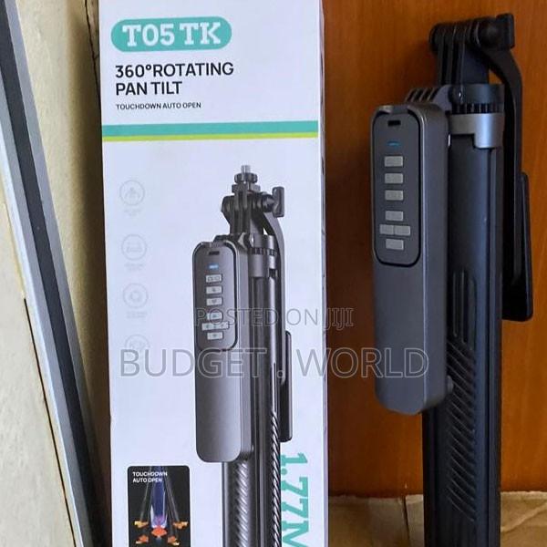 . T05 360° Rotating Mobile Phone Selfie Stick Tripod - thumbnail 2