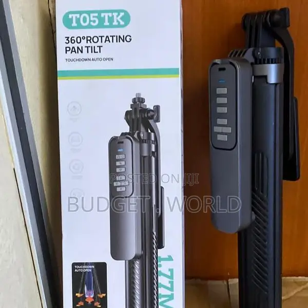 . T05 360° Rotating Mobile Phone Selfie Stick Tripod