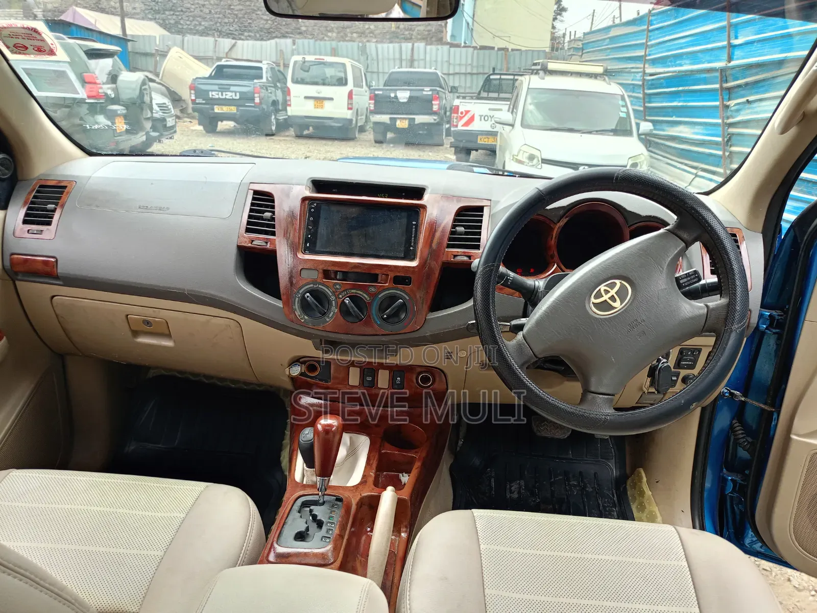 Toyota Hilux 2011 Blue