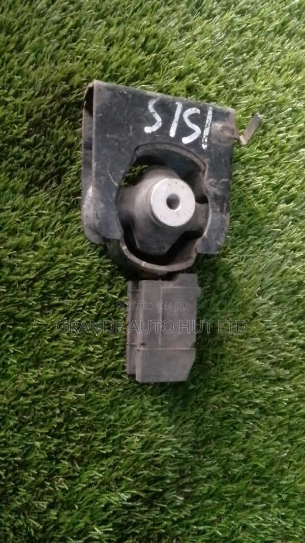 Toyota Isis Mounting Rear - thumbnail 2