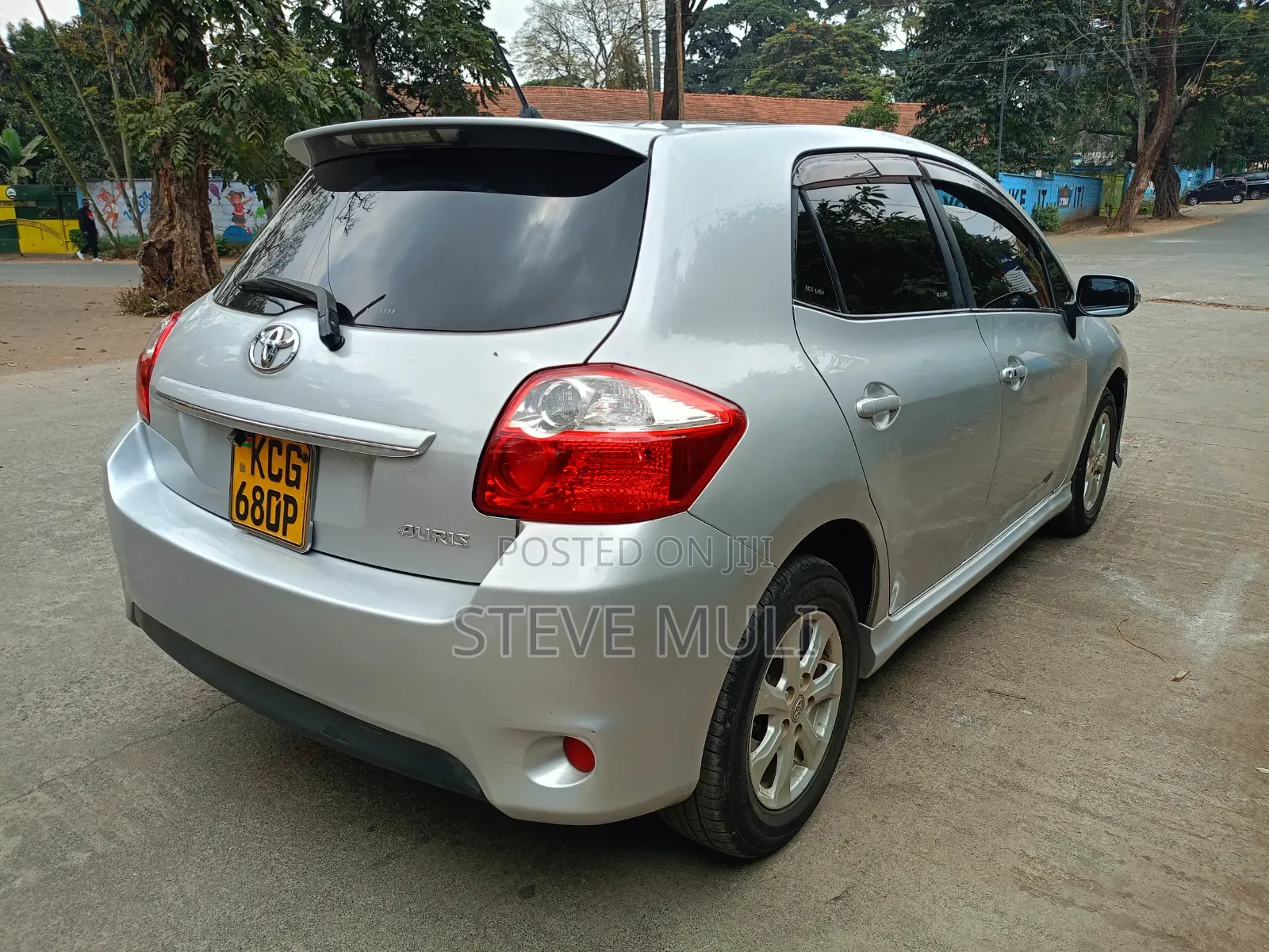 Toyota Auris 2010 Silver