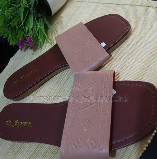 Ladies Slides - thumbnail 3