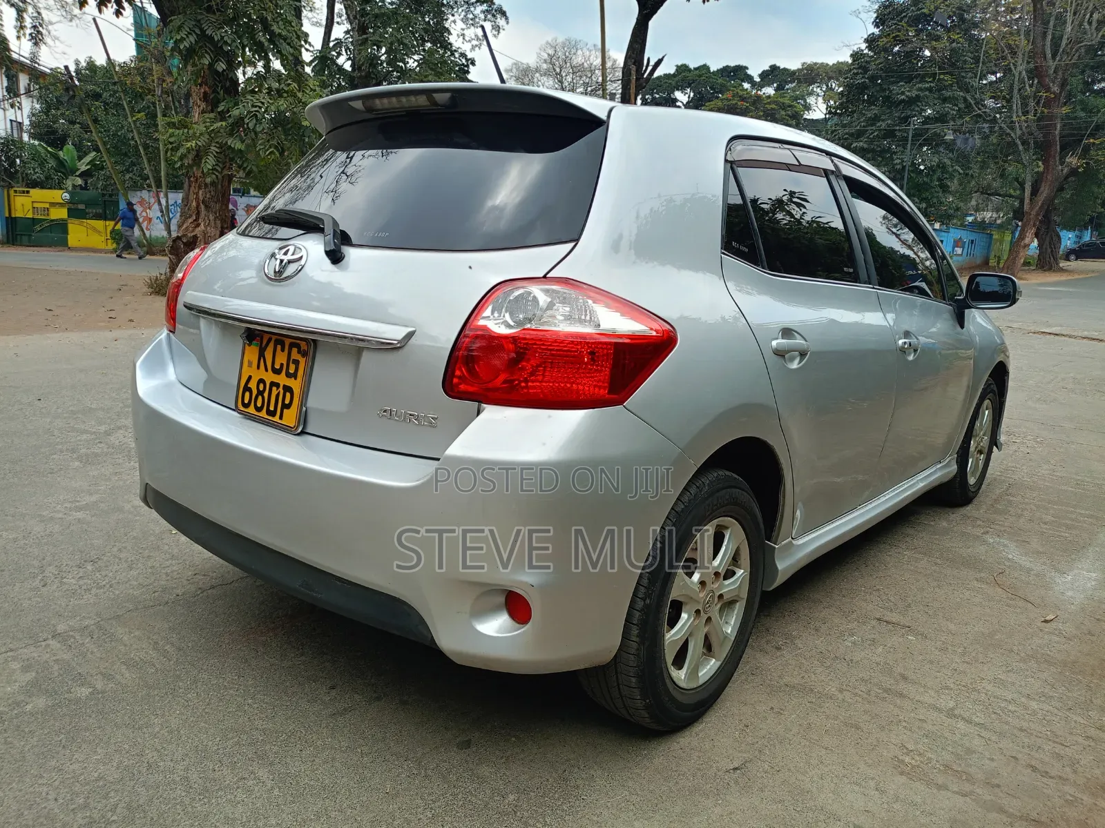 Toyota Auris 2010 Silver