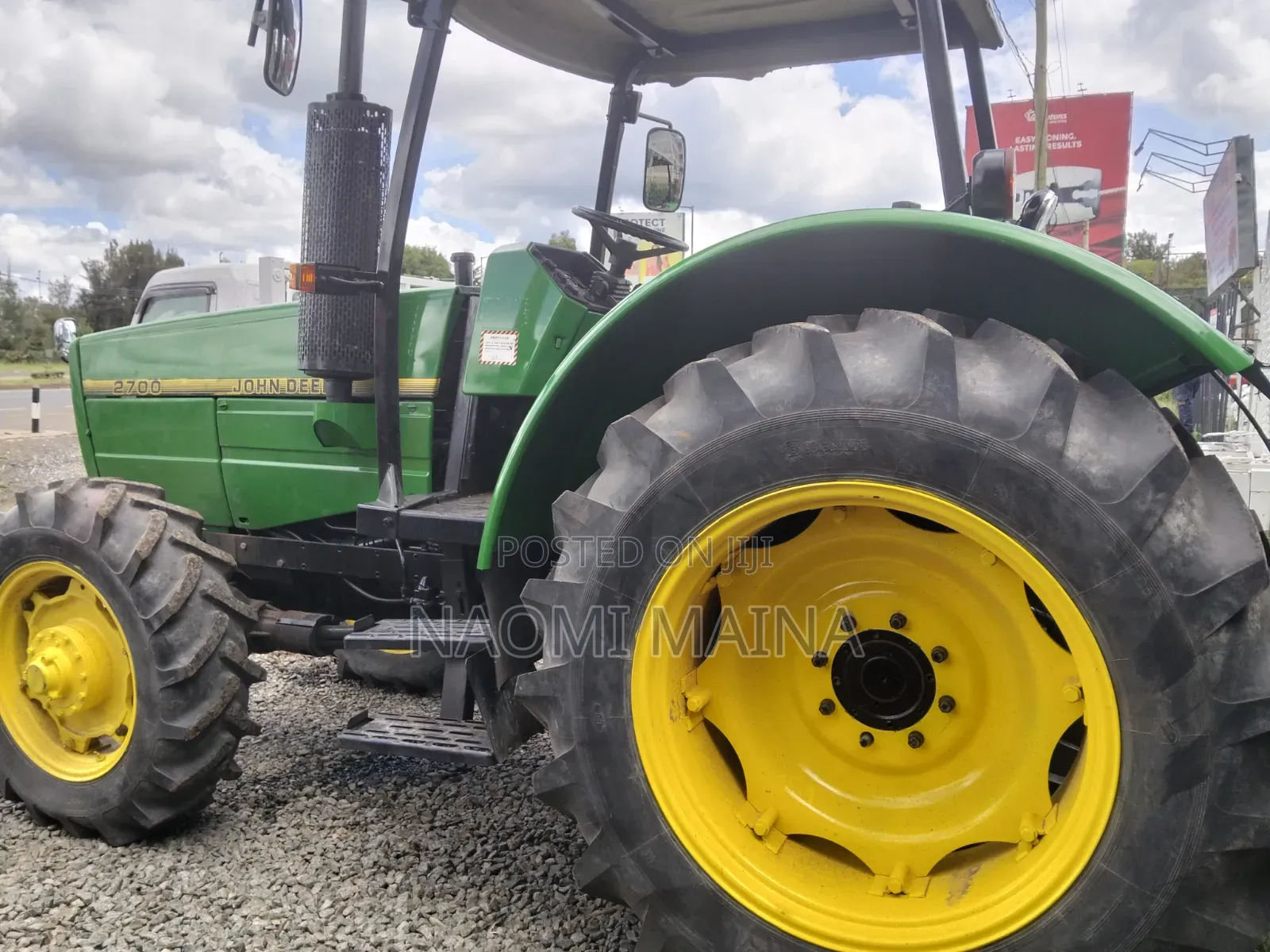 X Japan John Deere 2700 4x4