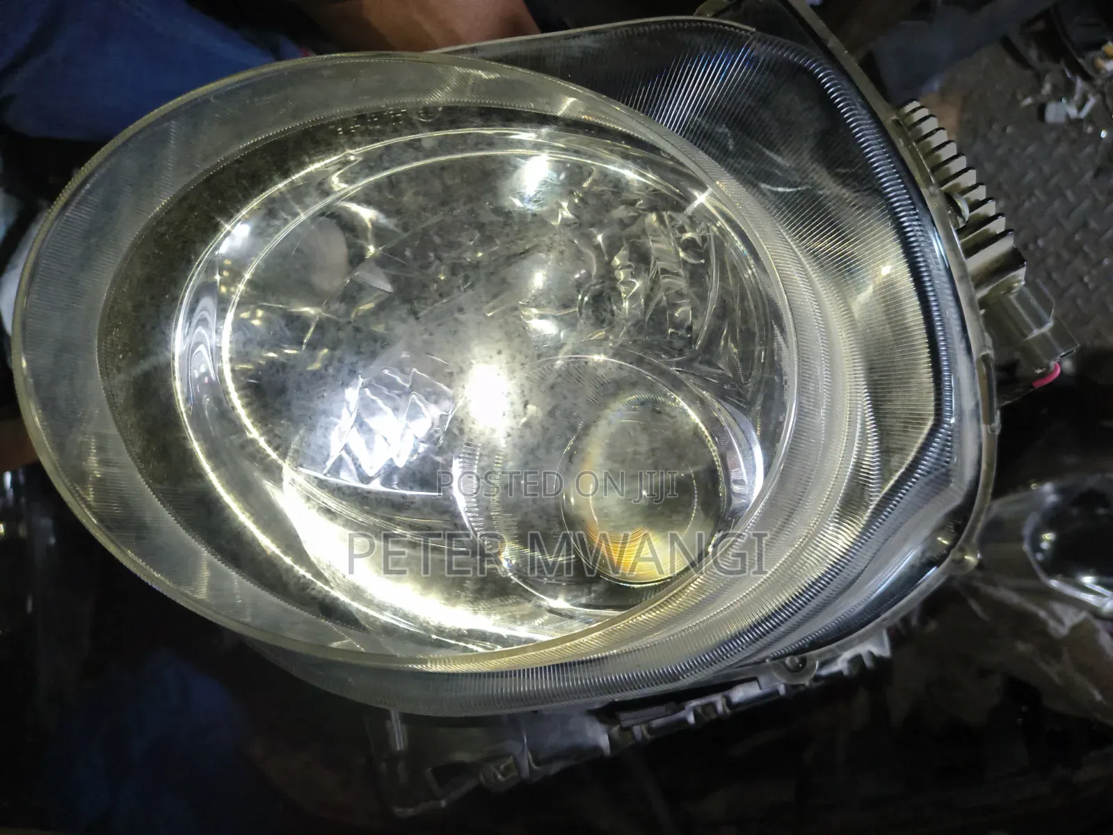 Nissan Juke Headlight