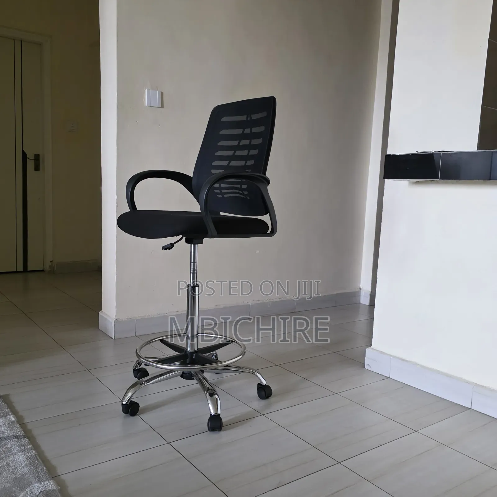 Swivel Seat