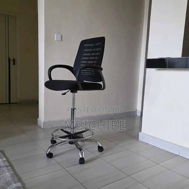 Swivel Seat - main view