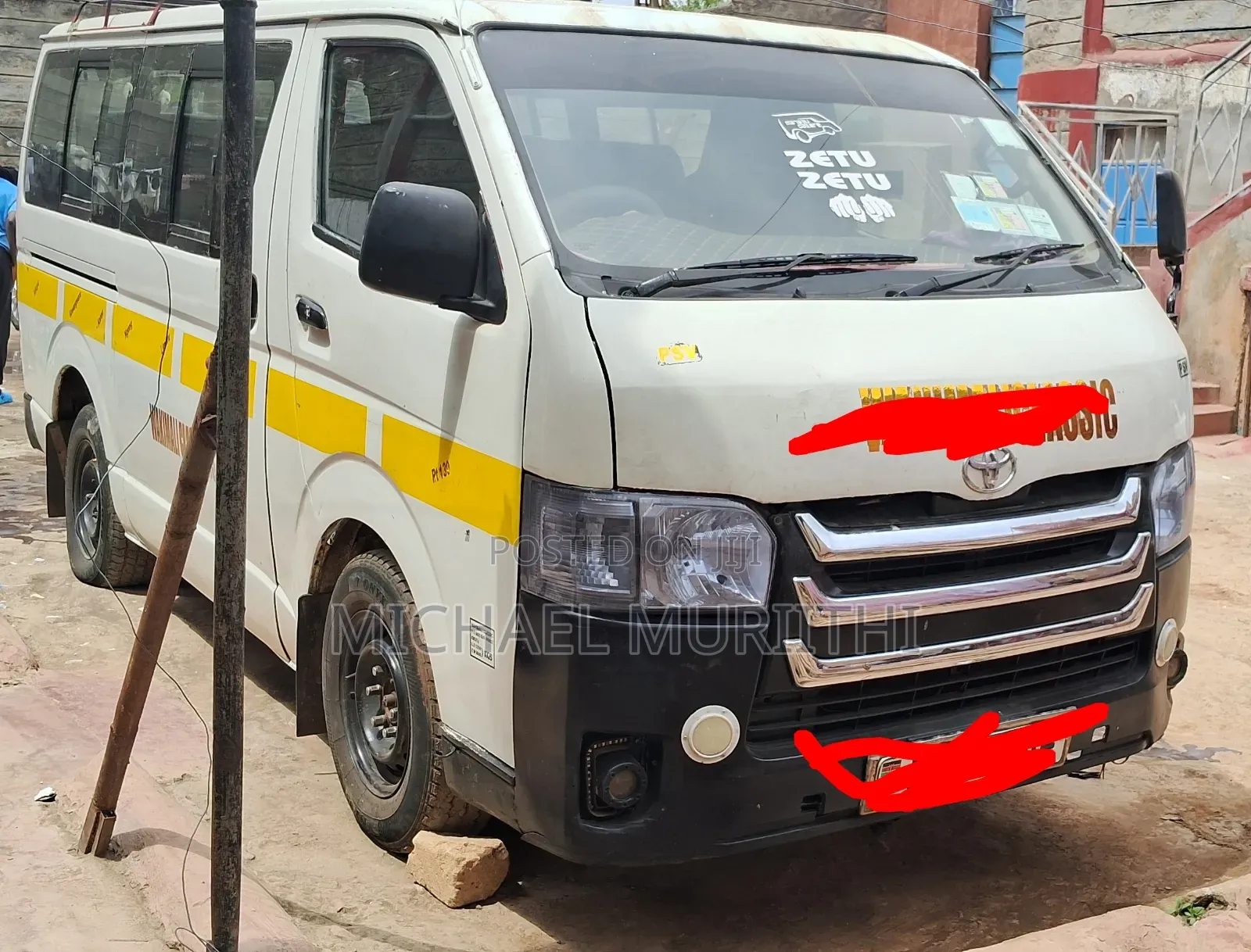 Toyota HiAce 2013 White