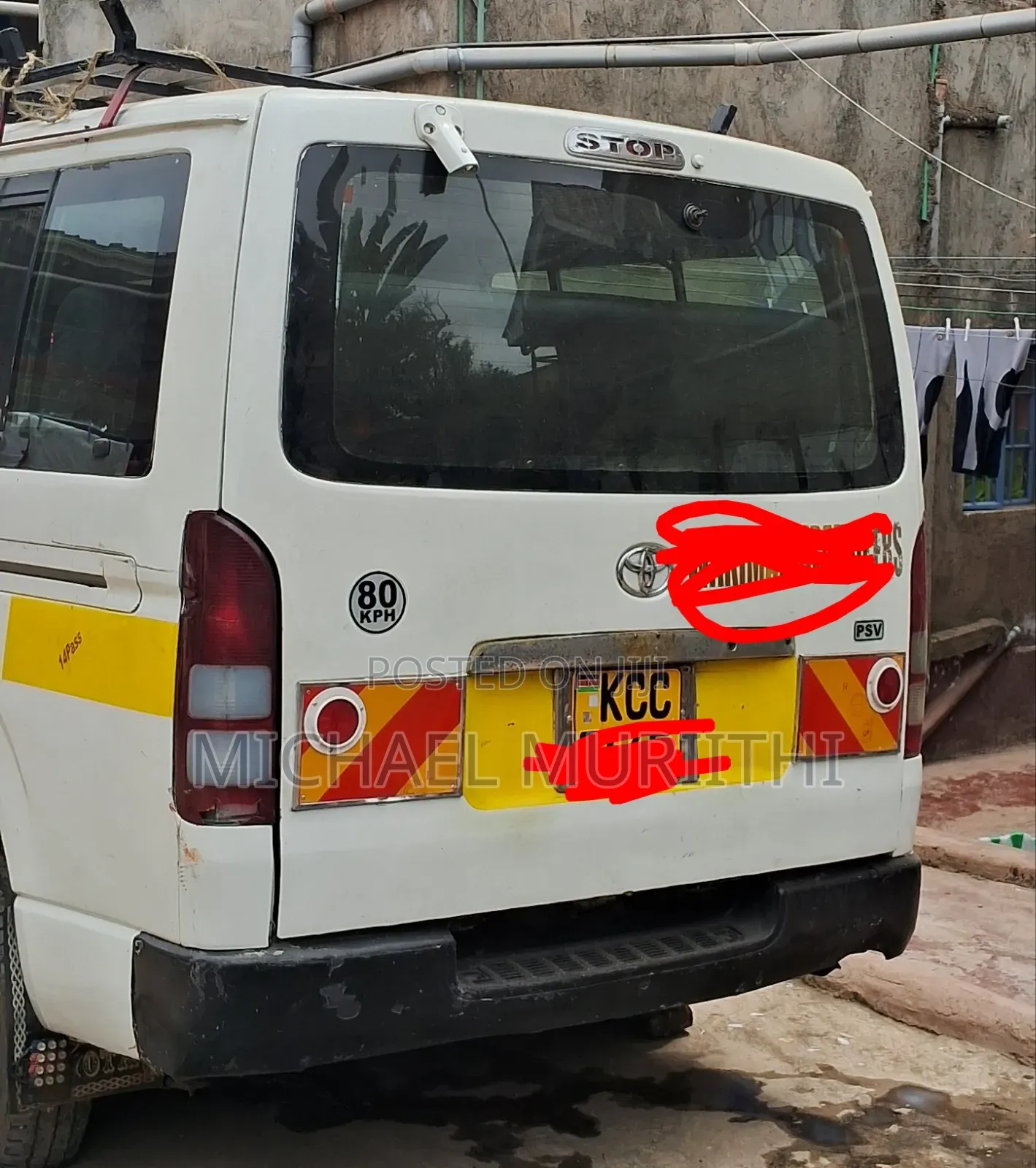 Toyota HiAce 2013 White