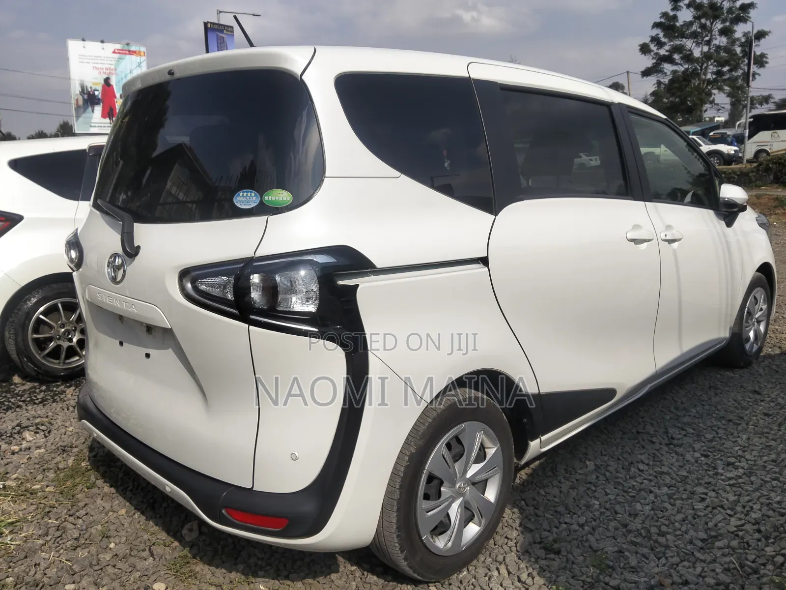 Toyota Sienta 2019 White