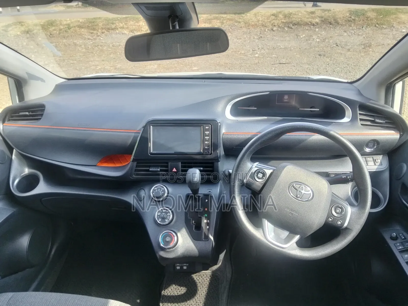 Toyota Sienta 2019 White