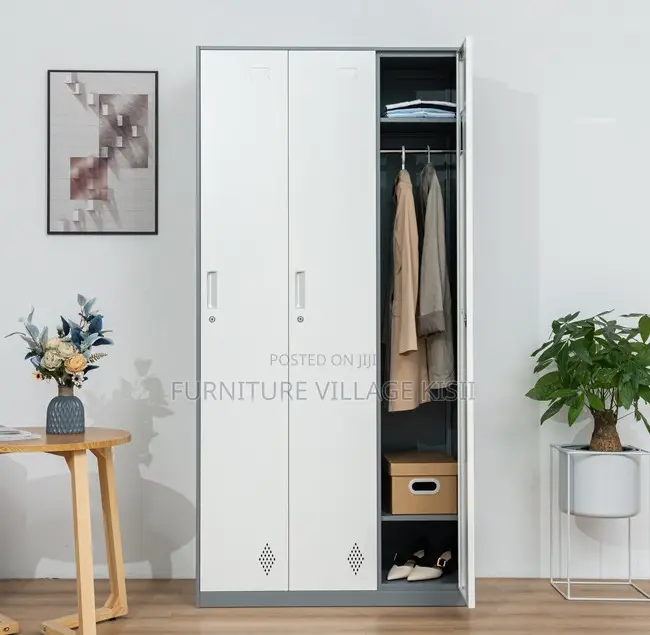 Locker Cabinet: 3-Door Steel Storage Cabinet
