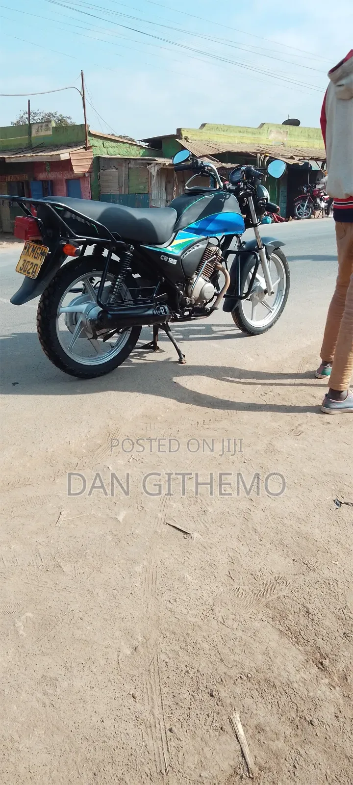 Honda CB 2025 Blue