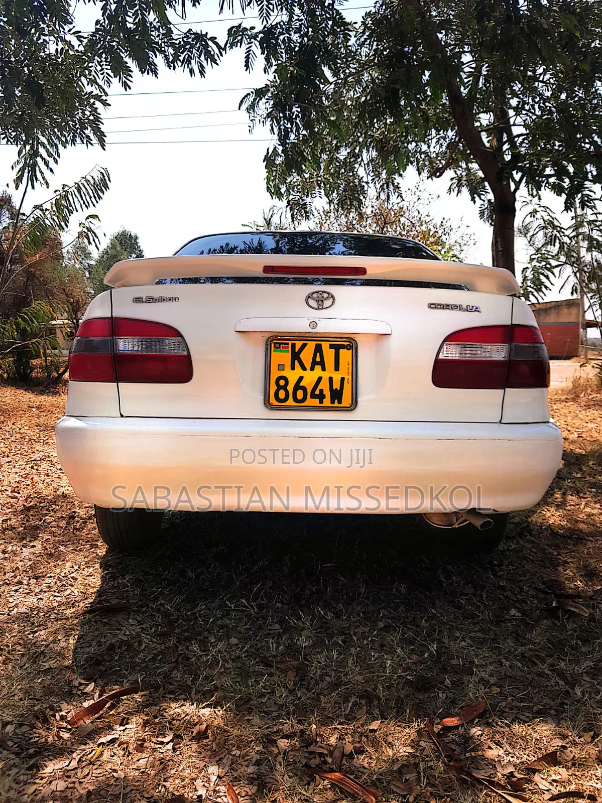 Toyota Corolla 1997 White