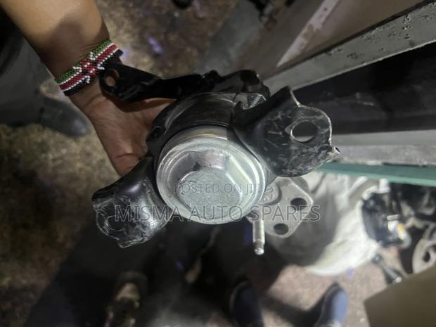 Engine Mounting Nze