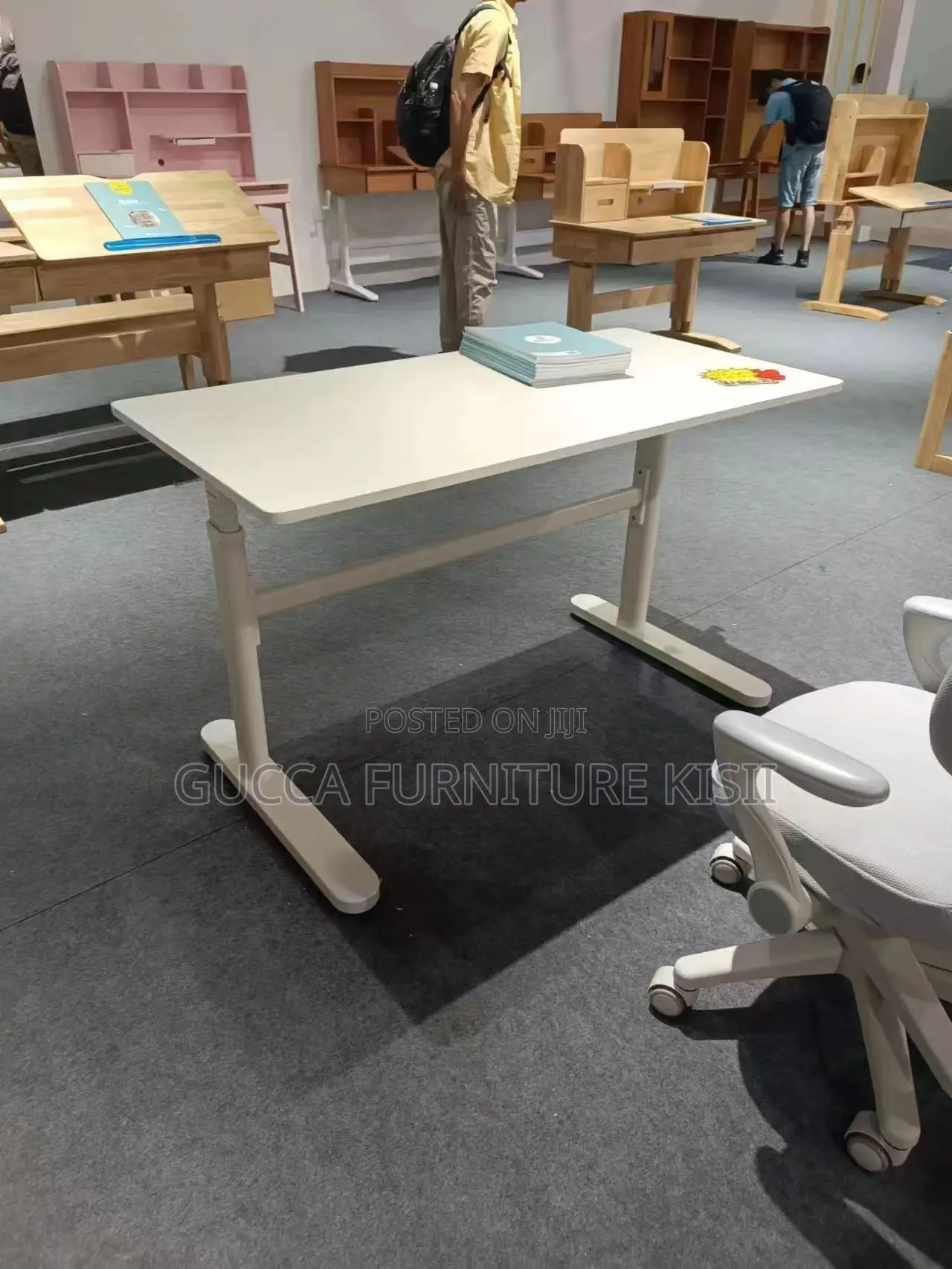 Office Desk; Manual Height Adjustable Desk