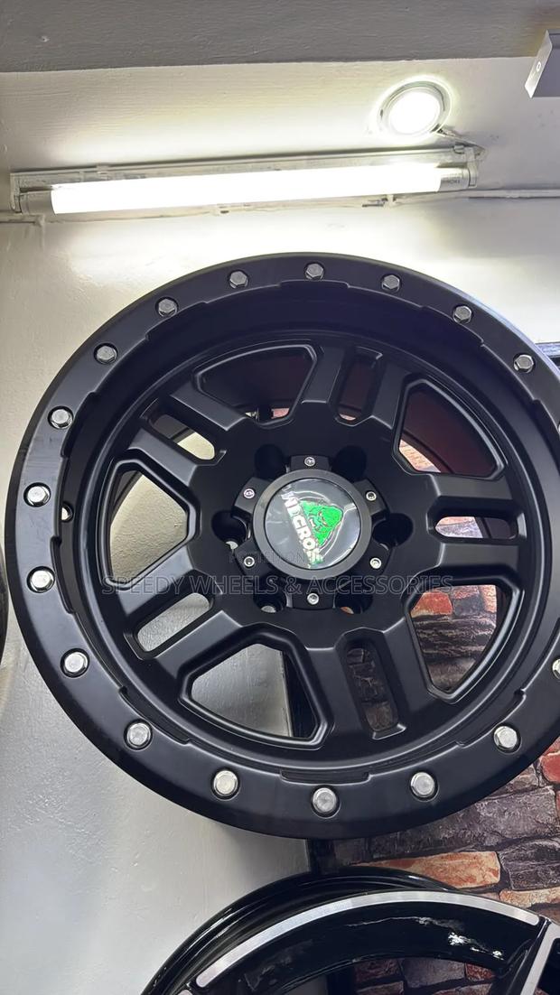 Size 17 Hilux/Prado Offset 9j Rims - thumbnail 4