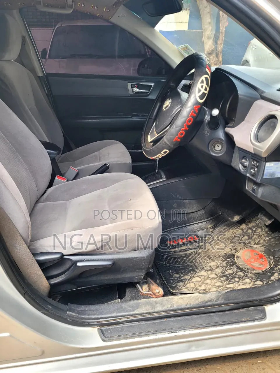 Toyota Axio 2012 Silver