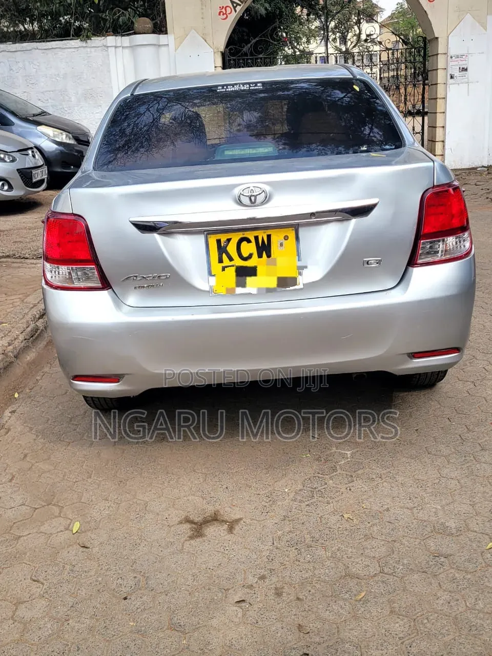 Toyota Axio 2012 Silver