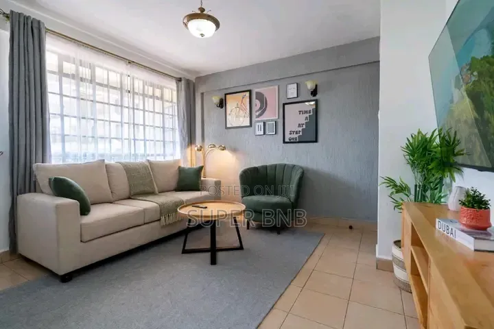 Cozy Westland 2 Bedroom Apartment on School Lane Near Sarit Centre
