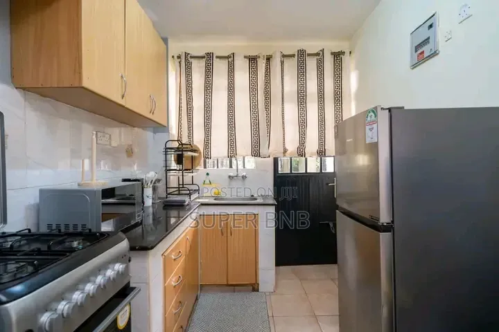 Cozy Westland 2 Bedroom Apartment on School Lane Near Sarit Centre
