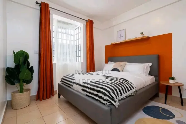Cozy Westland 2 Bedroom Apartment on School Lane Near Sarit Centre