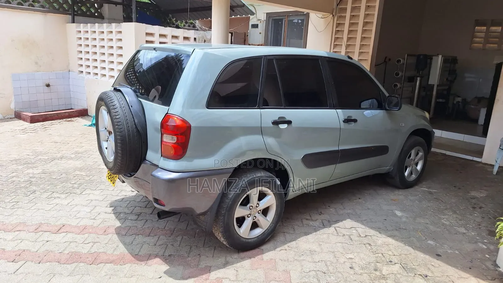 Toyota RAV4 2005 White