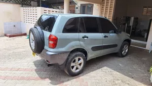 Toyota RAV4 2005 White