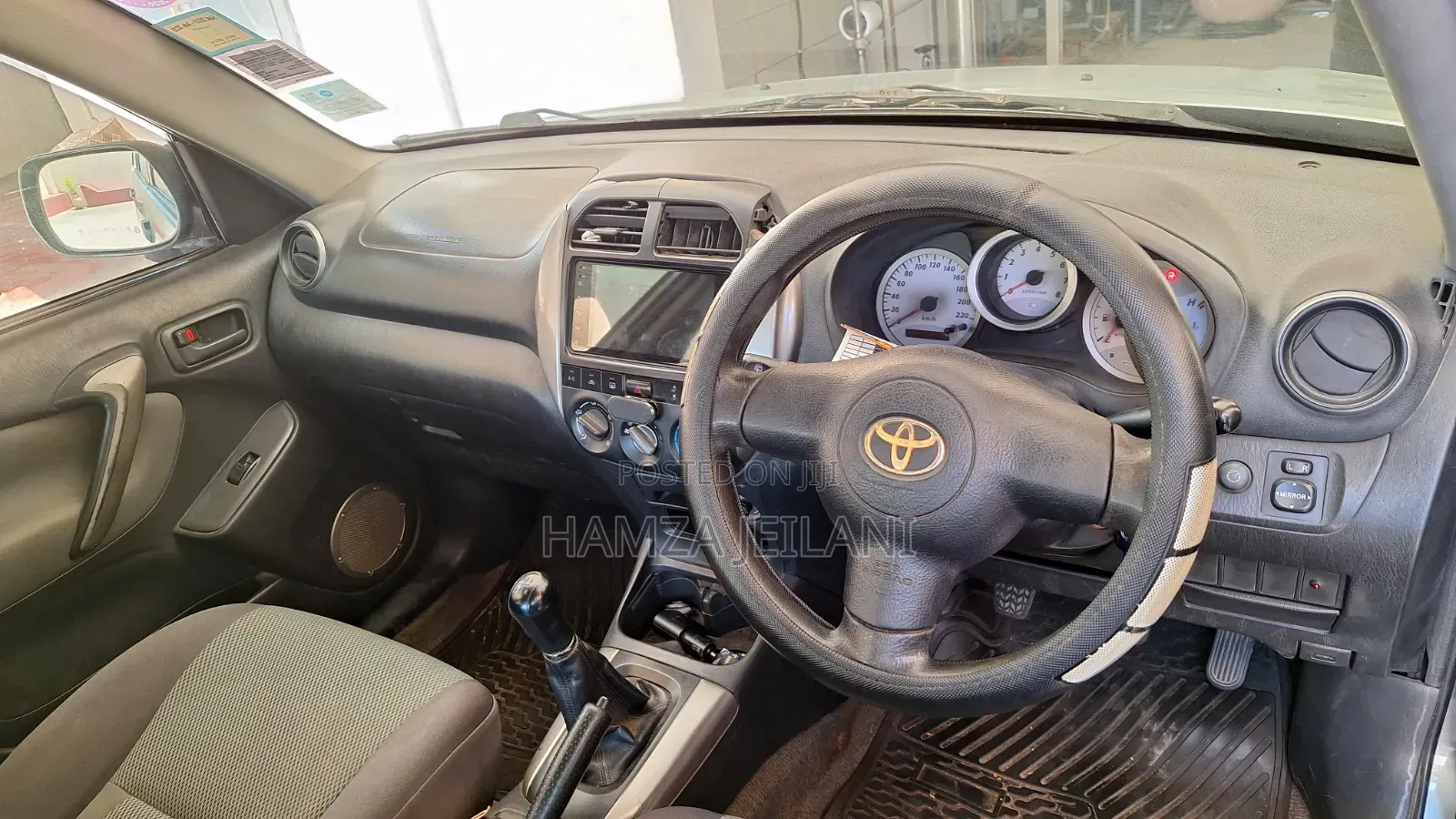 Toyota RAV4 2005 White