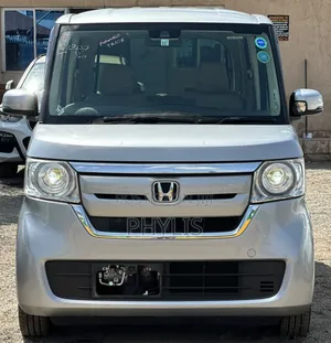 Honda N-Box 2019 Silver