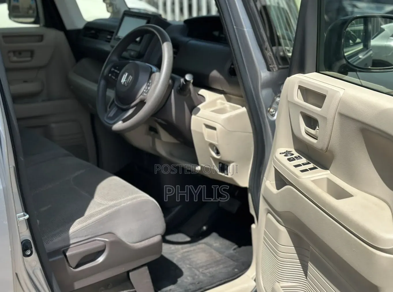 Honda N-Box 2019 Silver