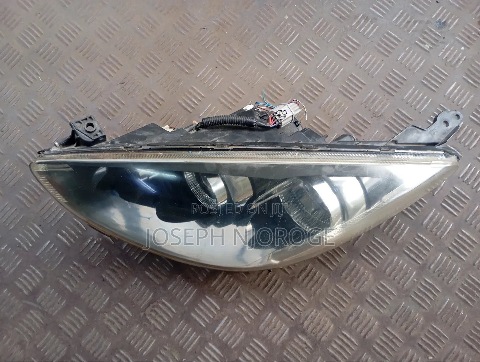 Demio 2010 Headlight Zenon