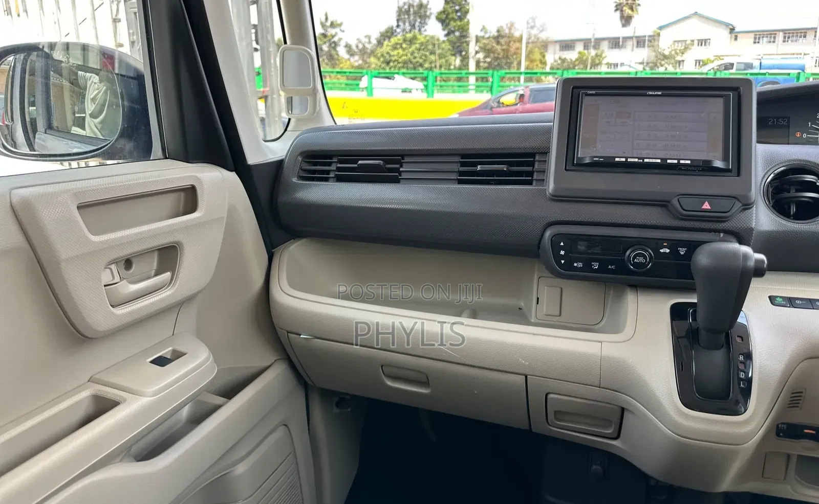 Honda N-Box 2019 Silver