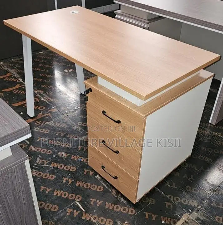 Office Furniture; Modern Office Desk With Drawers