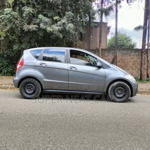 Mercedes-Benz A-Class 2011 Gray