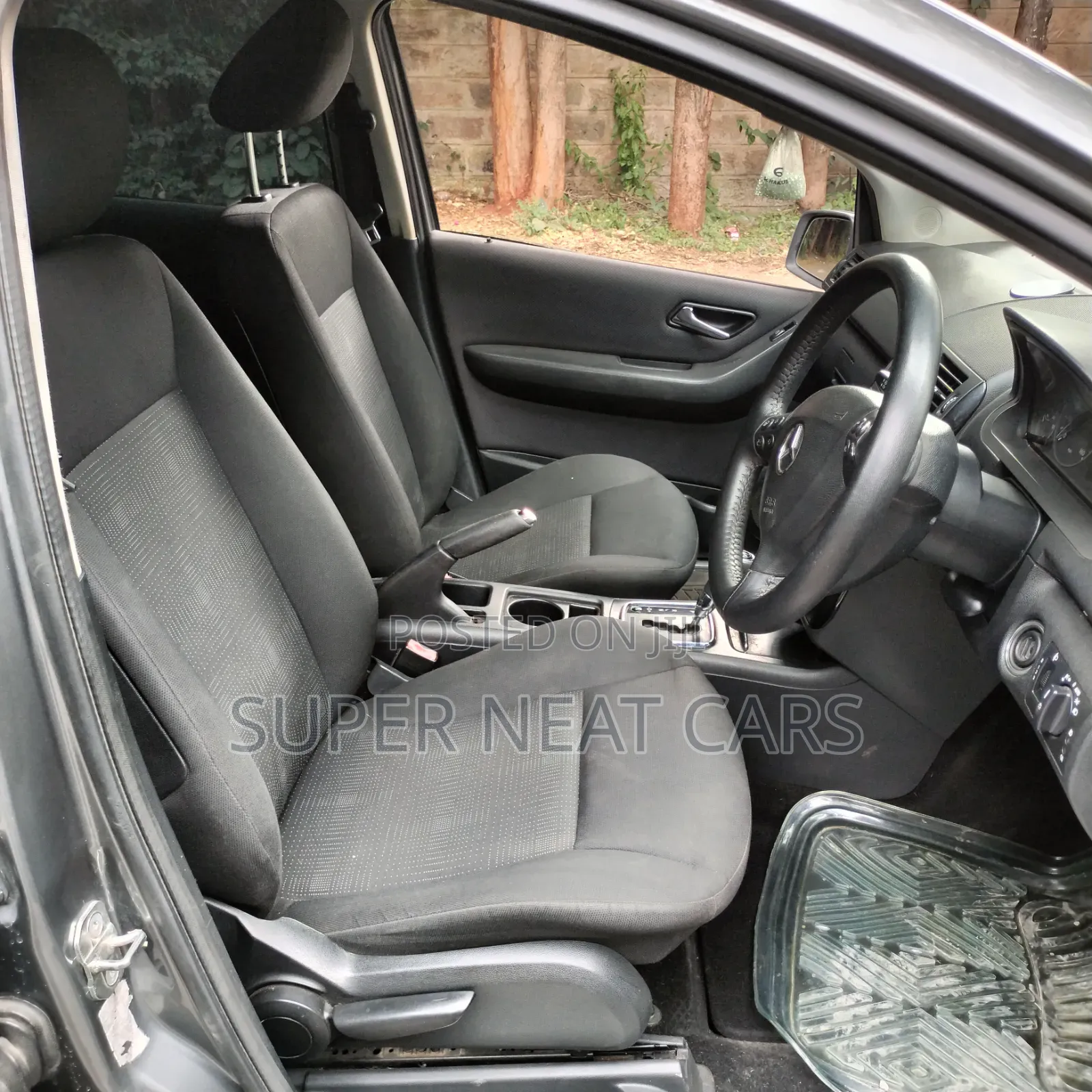 Mercedes-Benz A-Class 2011 Gray