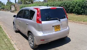 Nissan Note 2010 Purple