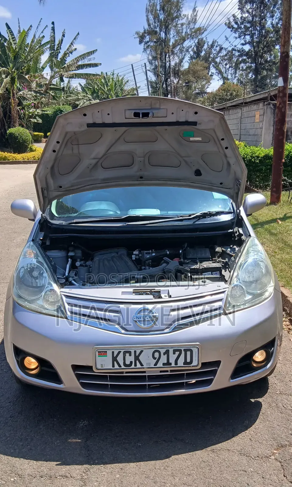 Nissan Note 2010 Purple