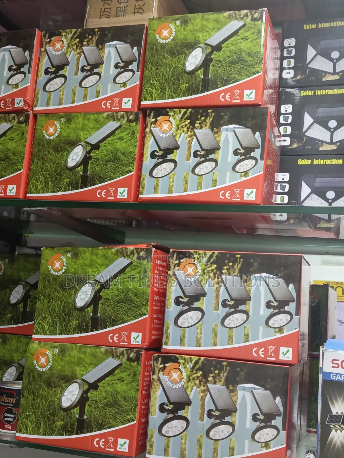 4pieces Solar Powered LED Yard Lights