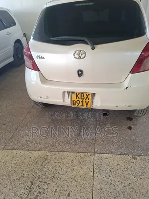 Toyota Vitz 2007 Beige